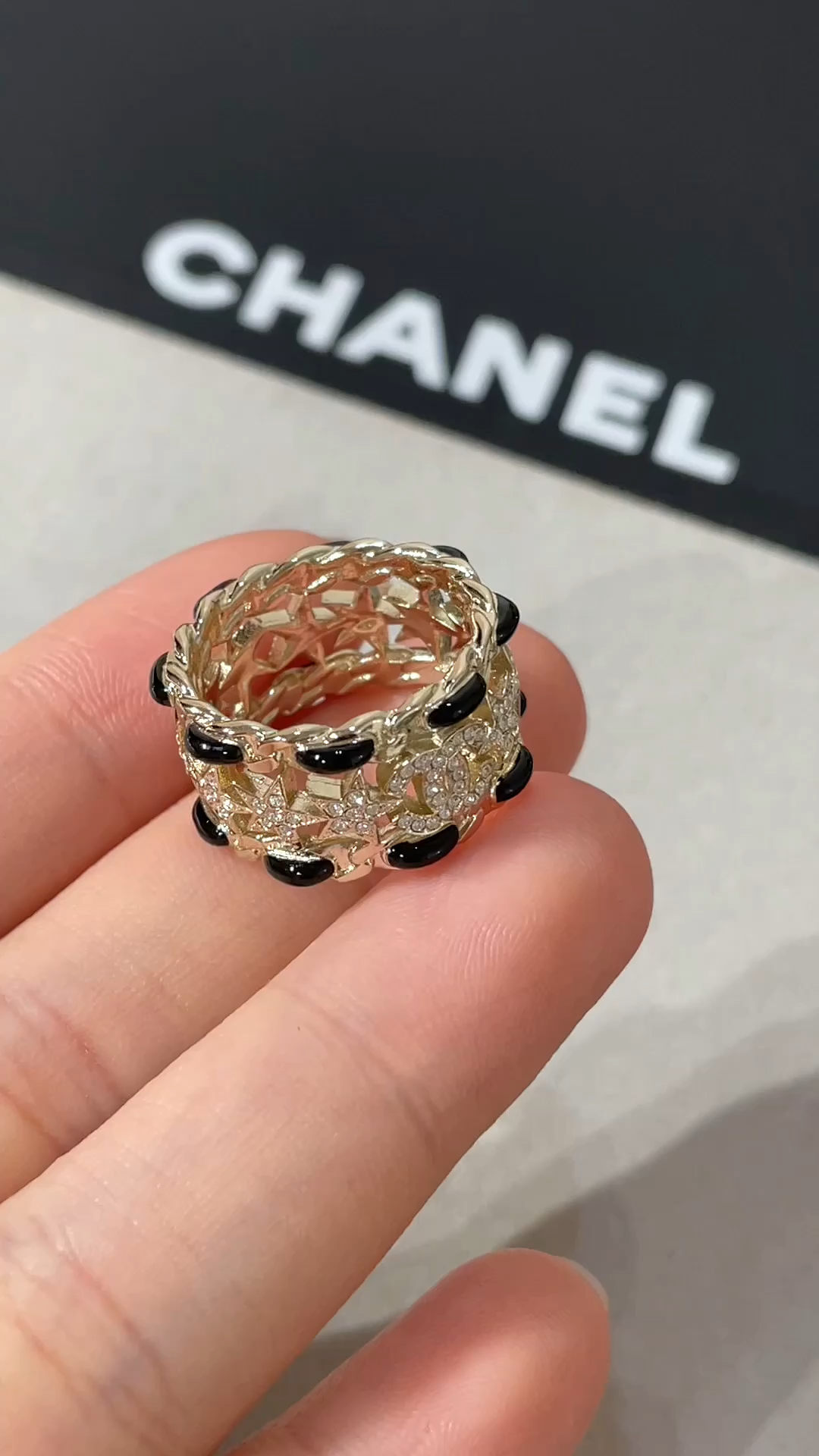 Chanel Coco Crush Ring - Wide No Diamond - Best Replica Jewelry™