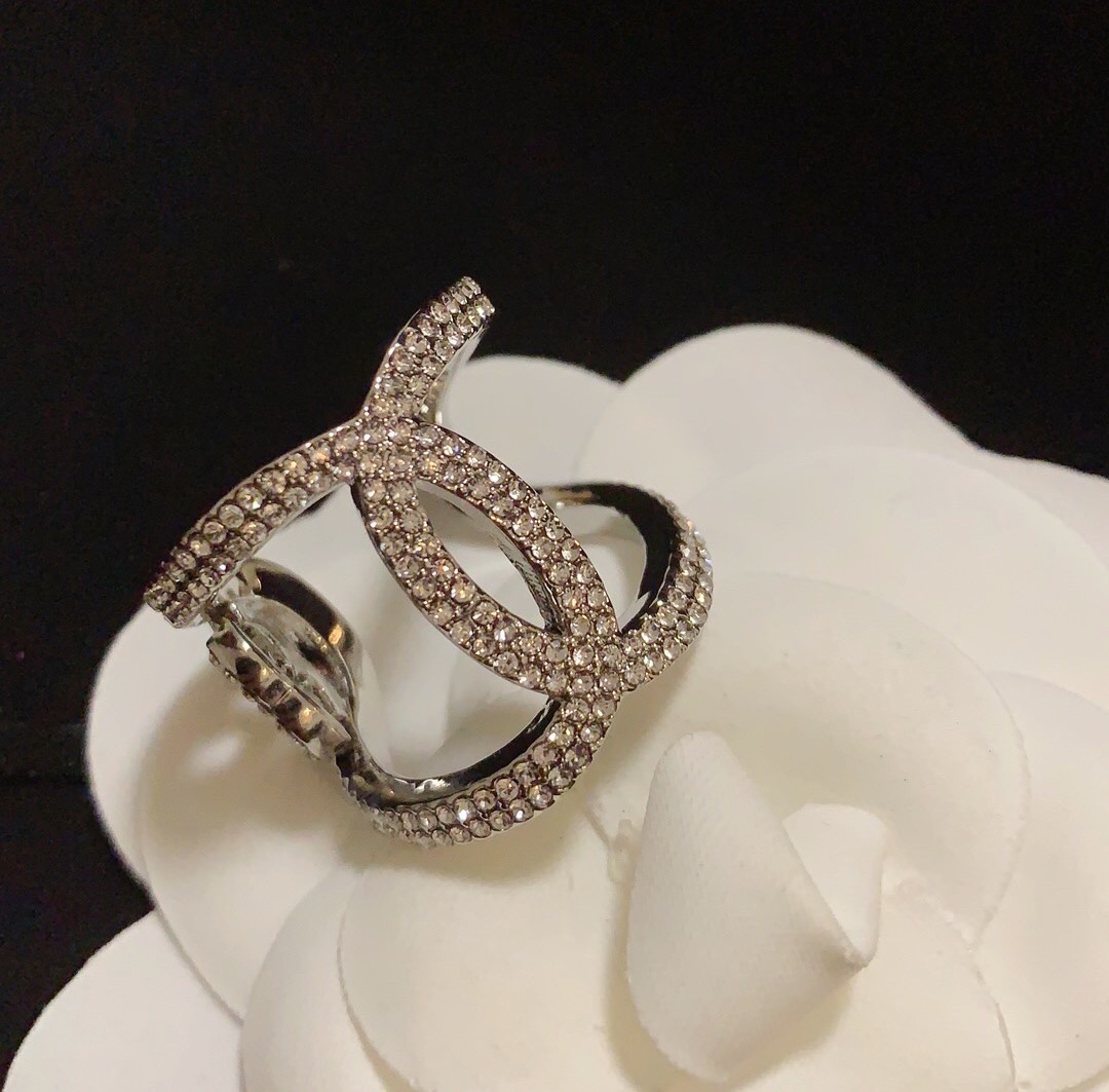 Chanel Hollow Infinite Ring - Best Replica Jewelry™