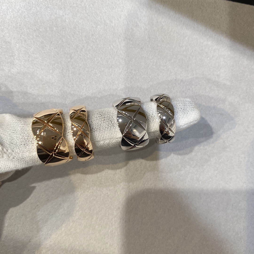 Chanel No Diamond Wide Coco Crush Ring - Best Replica Jewelry™