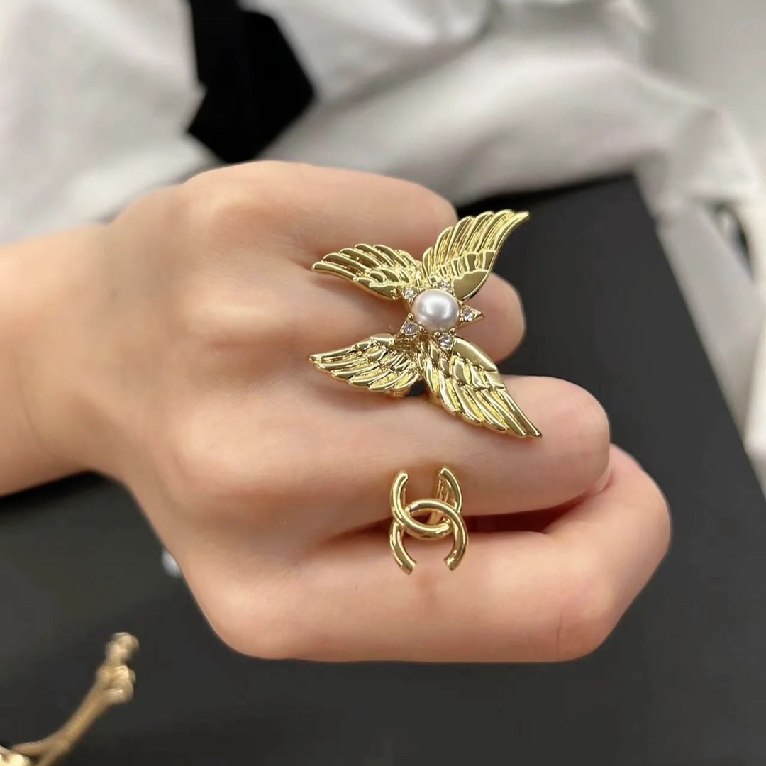 Chanel Butterfly Between Finger Open Ring - Best Replica Jewelry™