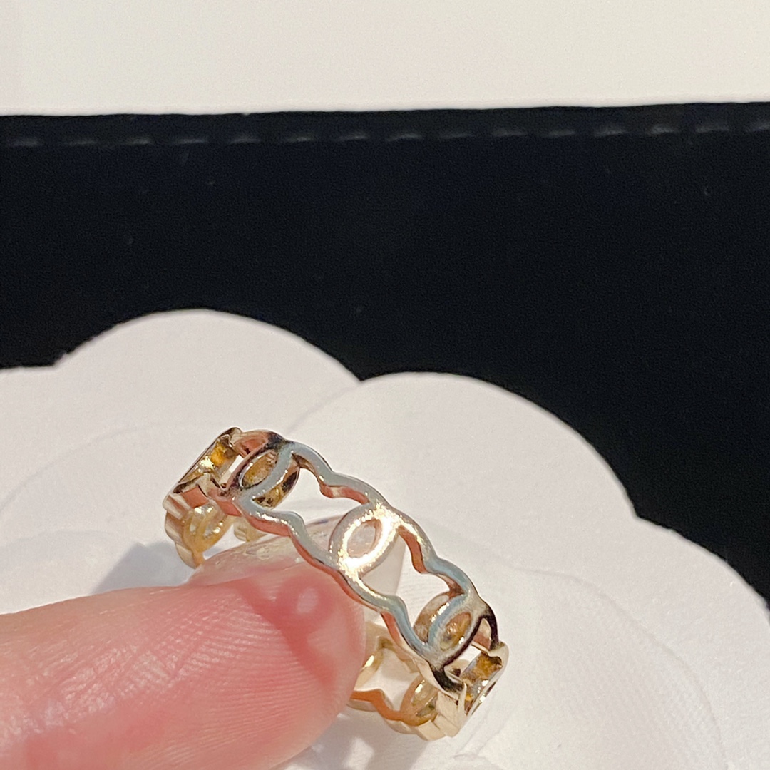 Chanel Minimalistic Coco Ring - Best Replica Jewelry™
