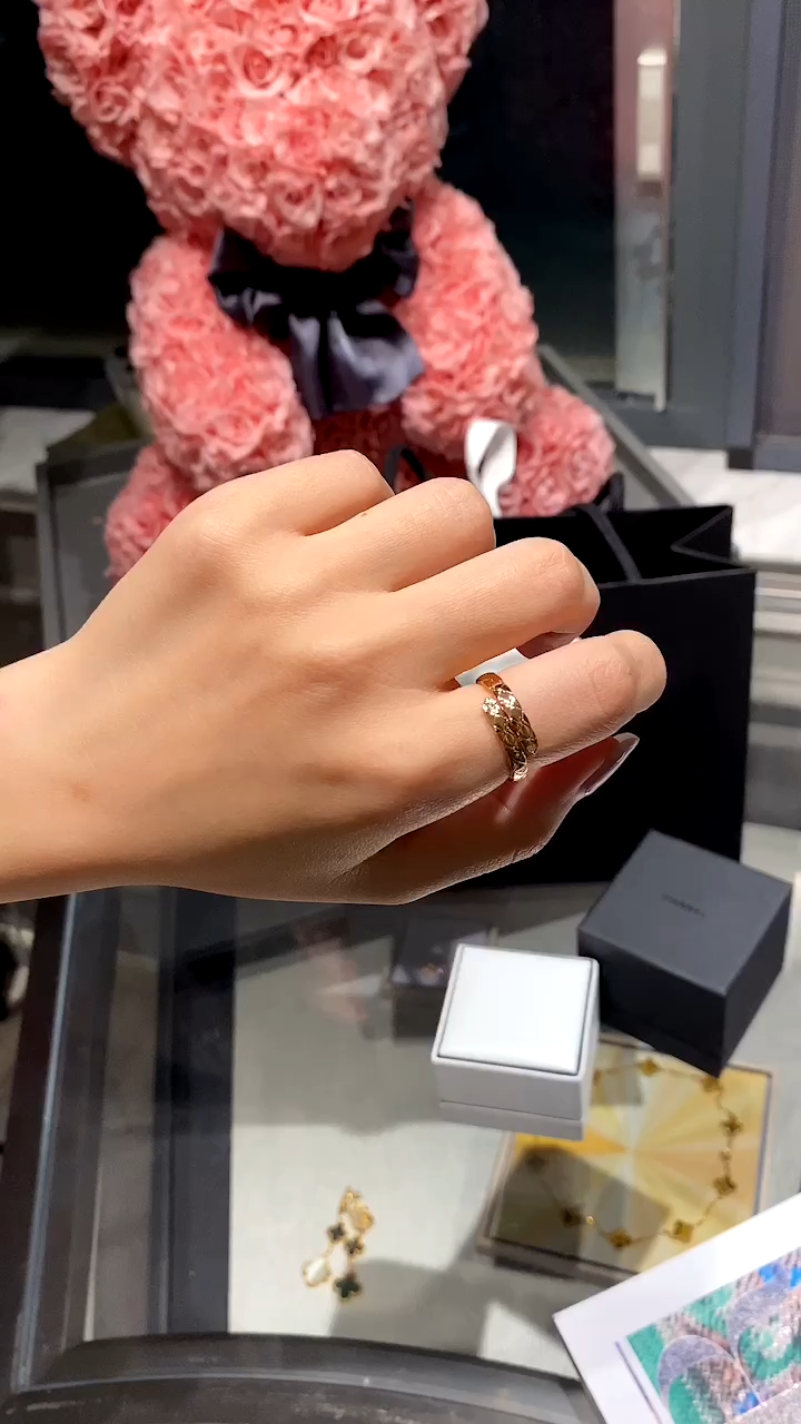 Chanel Mixed Color Coco Crush Toi et Moi Ring - Small Version - Best Replica Jewelry™