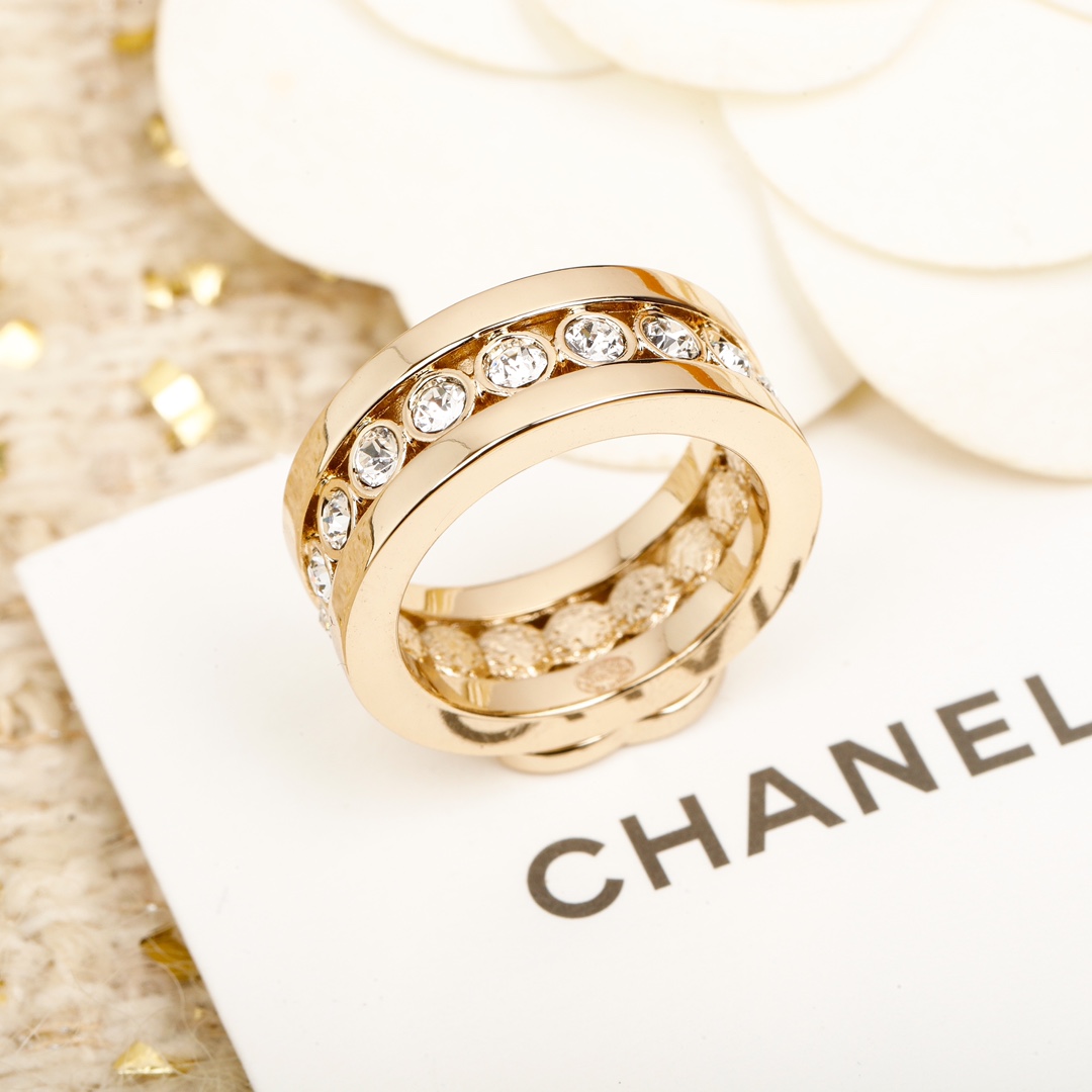 Chanel Full Diamond Wide Coco Ring - Best Replica Jewelry™