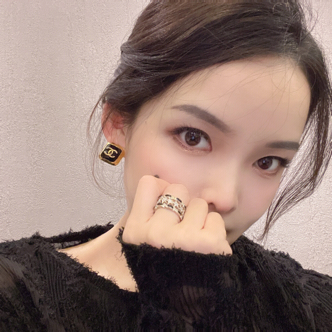 Chanel Coco Crush Ring - Wide No Diamond - Best Replica Jewelry™