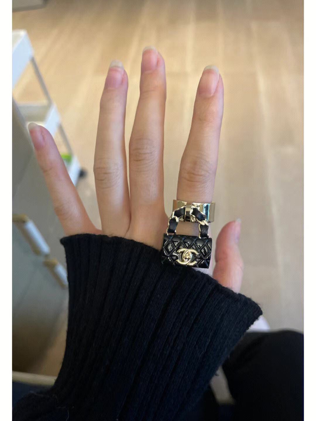 Chanel Ring Handle Bag - Best Replica Jewelry™