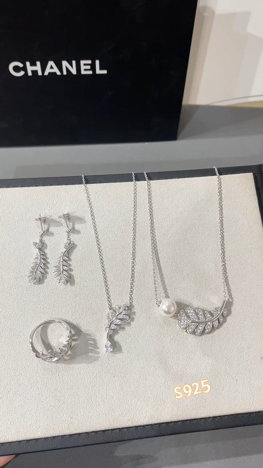 Chanel Diamond Feather Plume De Ring Earrings Necklaces - Best Replica Jewelry™