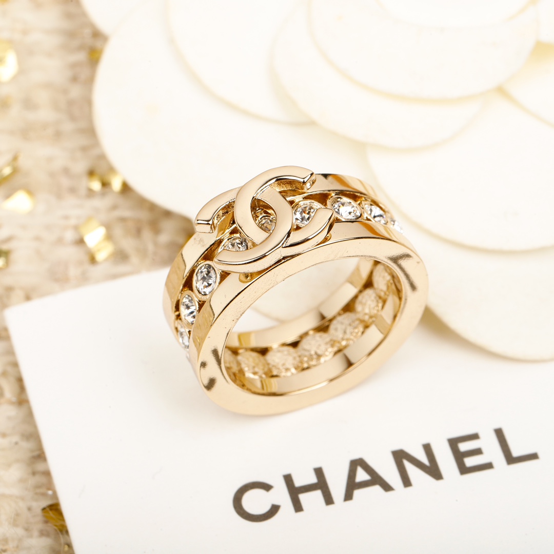 Chanel Full Diamond Wide Coco Ring - Best Replica Jewelry™