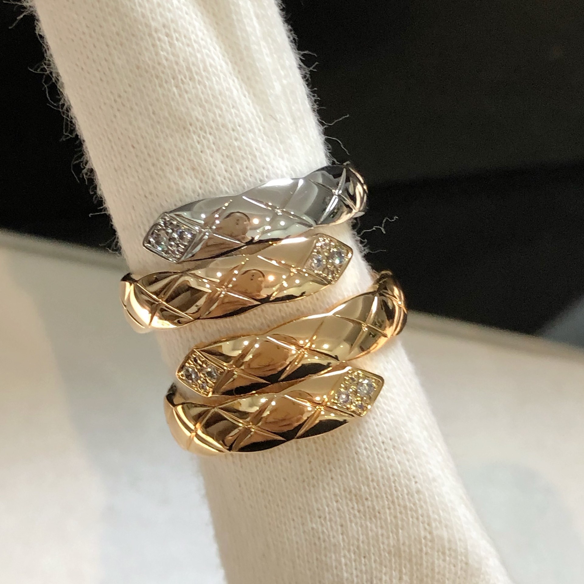 Chanel Coco Crush Toi et Moi Ring - Large Version - Best Replica Jewelry™