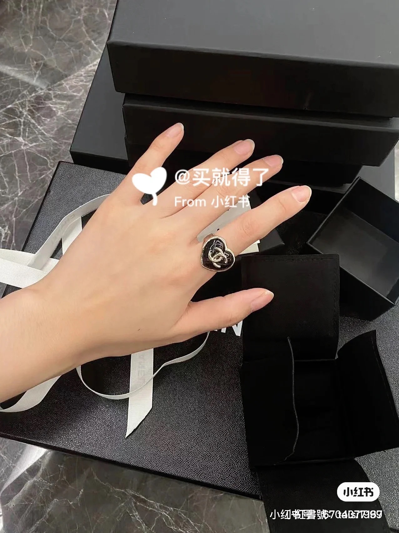 Chanel Black Enamel Heart Light Gold Ring - Best Replica Jewelry™