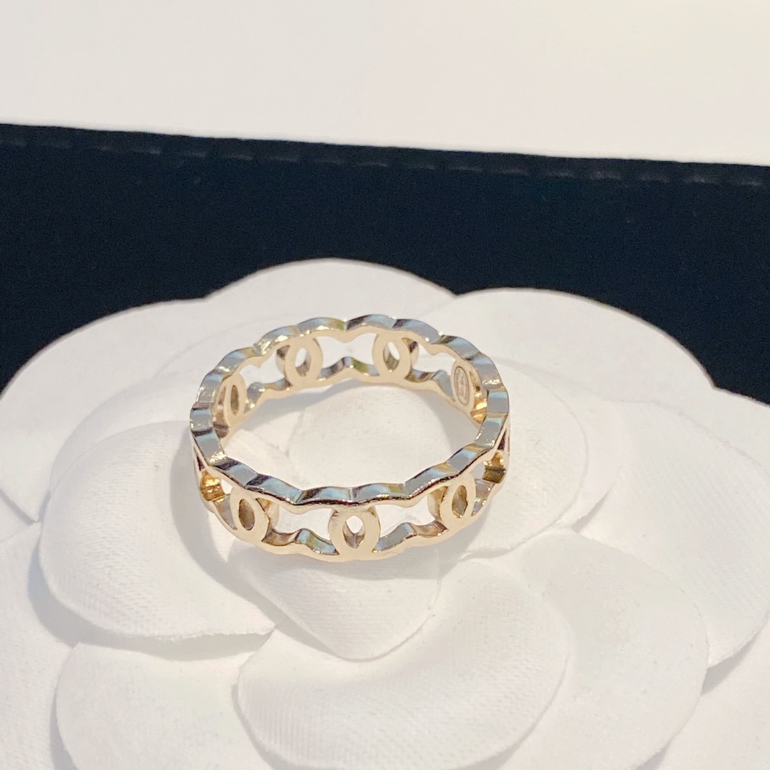Chanel Minimalistic Coco Ring - Best Replica Jewelry™