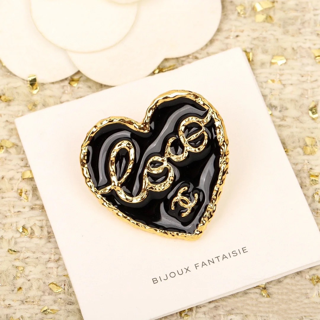 Chanel Black Heart Brooch - Best Replica Jewelry™