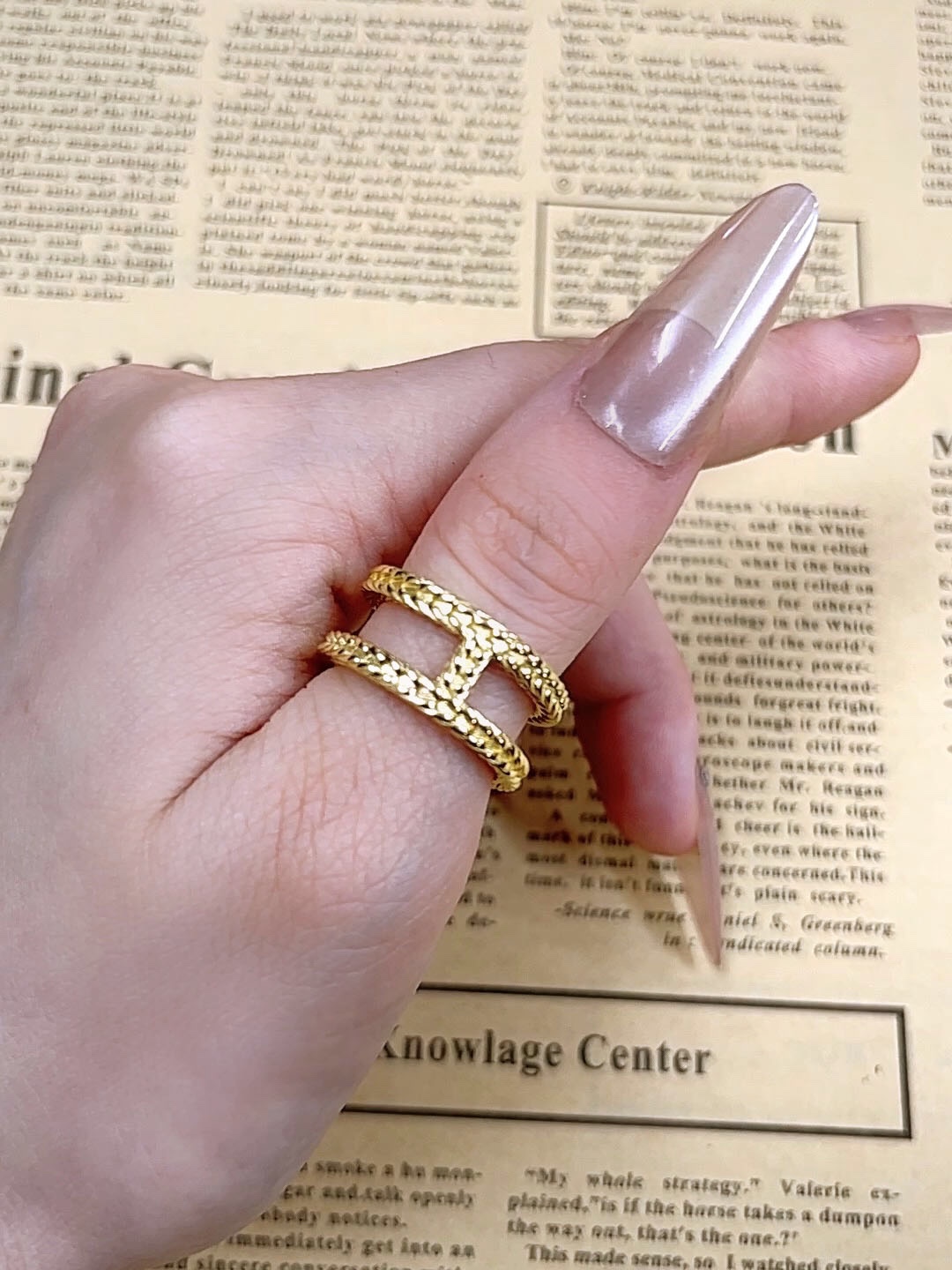 Hermes Hollow Open Gold Ring - Best Replica Jewelry™