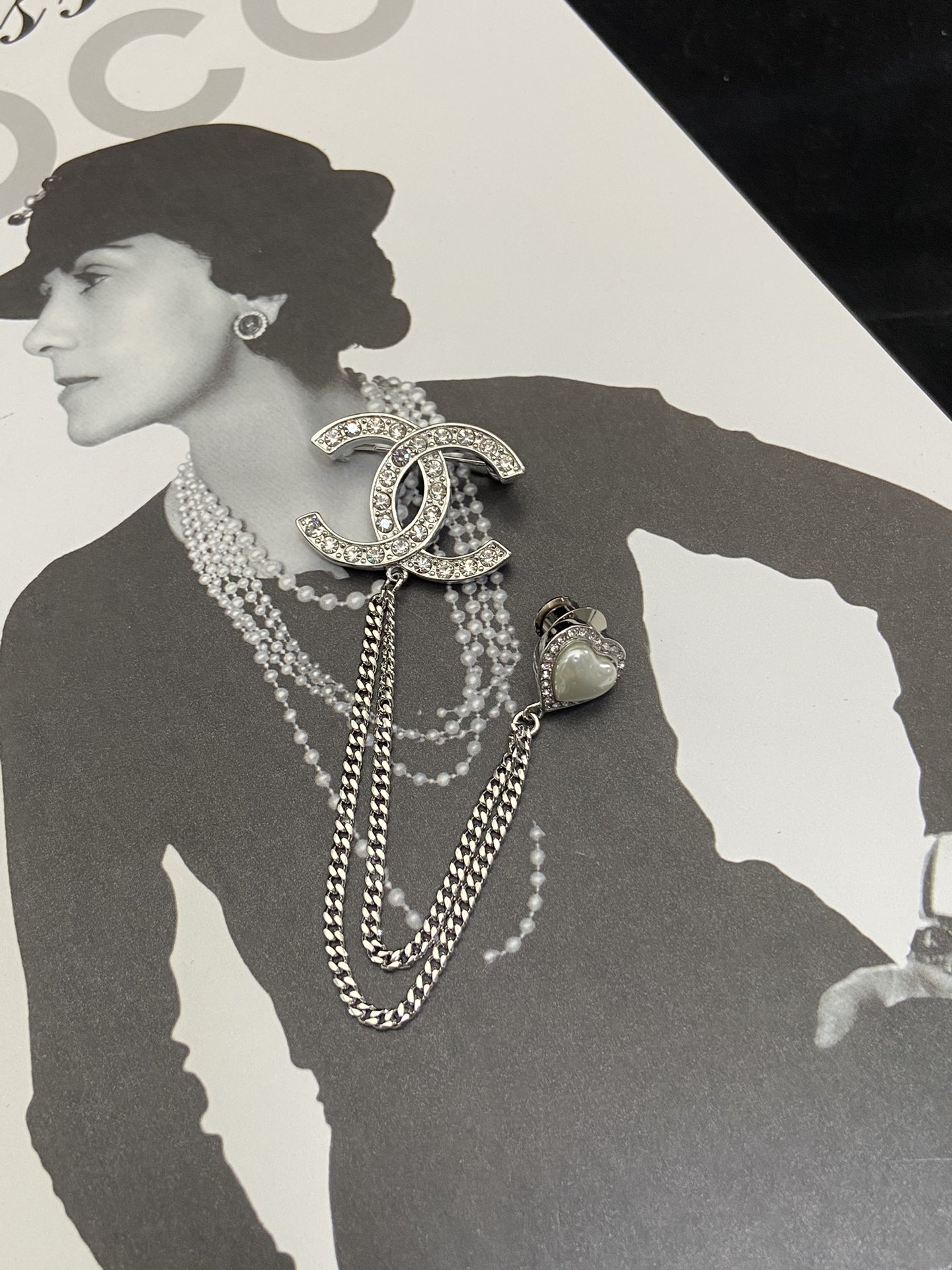 Chanel Silver Chain Tassel Brooch - Best Replica Jewelry™