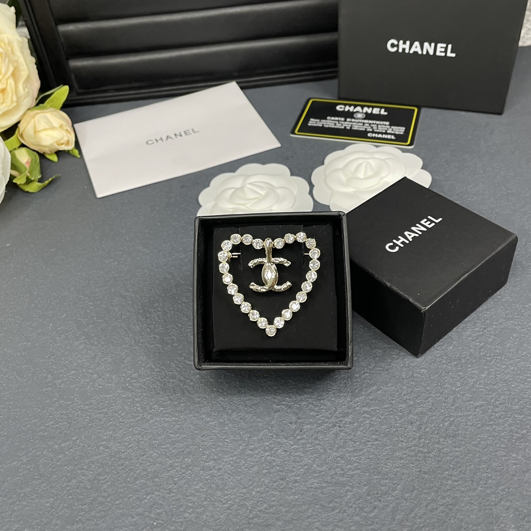 Chanel Diamond Paved Hollow Heart Brooch - Best Replica Jewelry™
