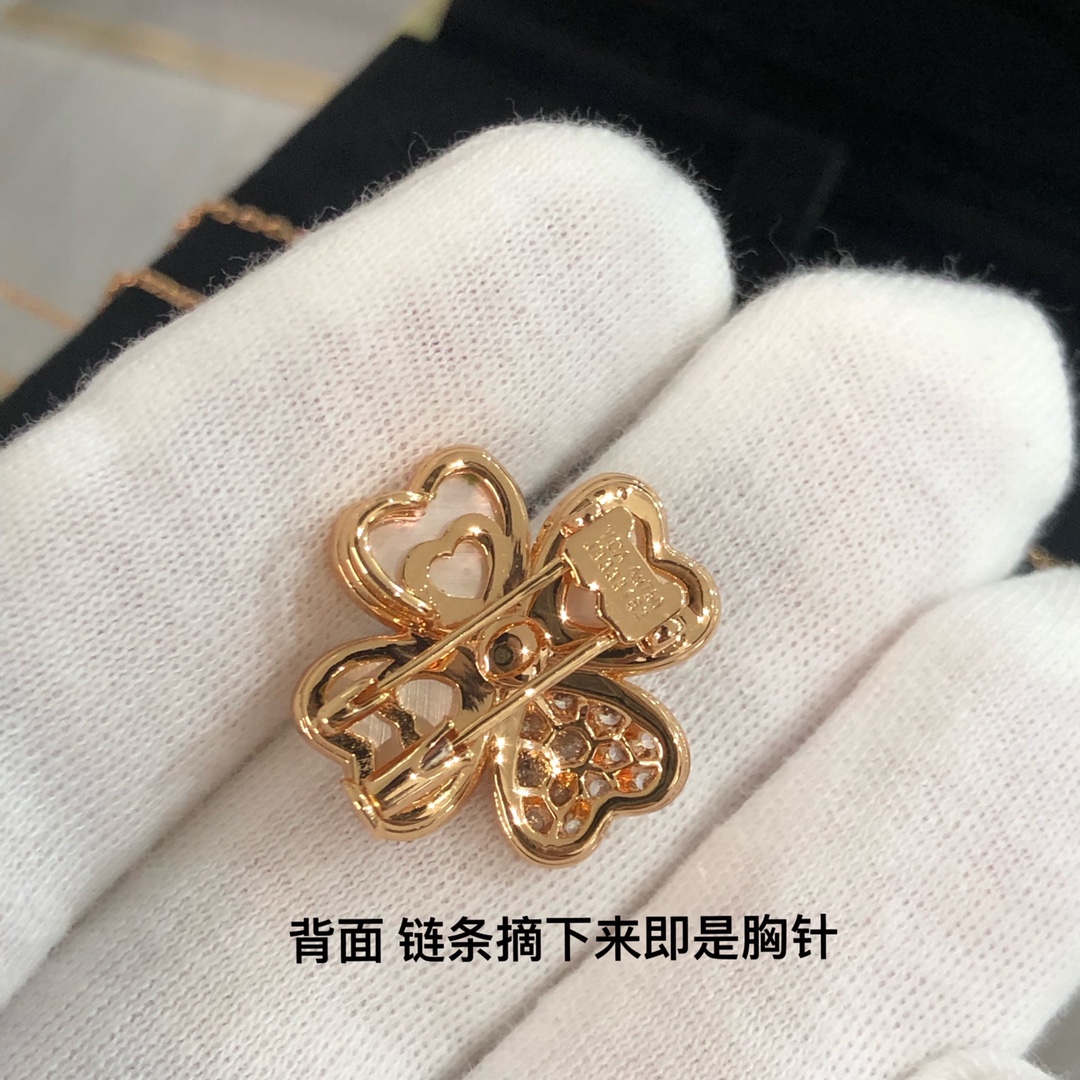 VCA Clover Detachable Pendant Necklace & Brooch 2-in-1 - Best Replica Jewelry™