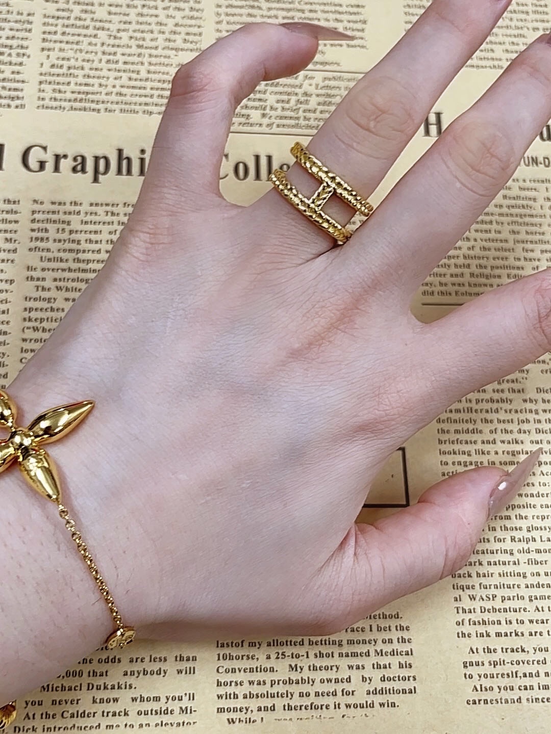 Hermes Hollow Open Gold Ring - Best Replica Jewelry™