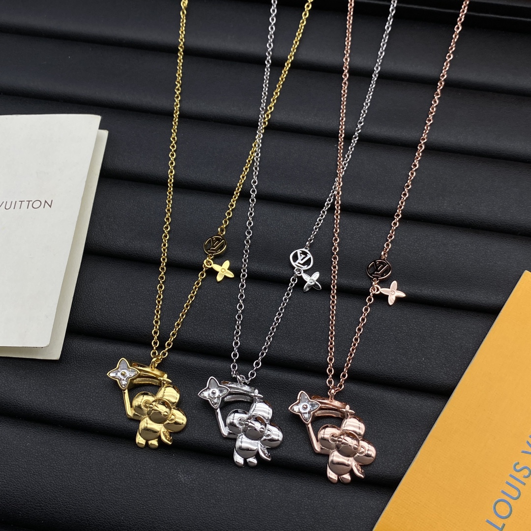 Louis Vuitton New Pendant Necklace - Best Replica Jewelry™