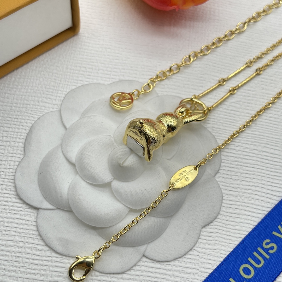 Louis Vuitton Rabbit Necklace - Best Replica Jewelry™