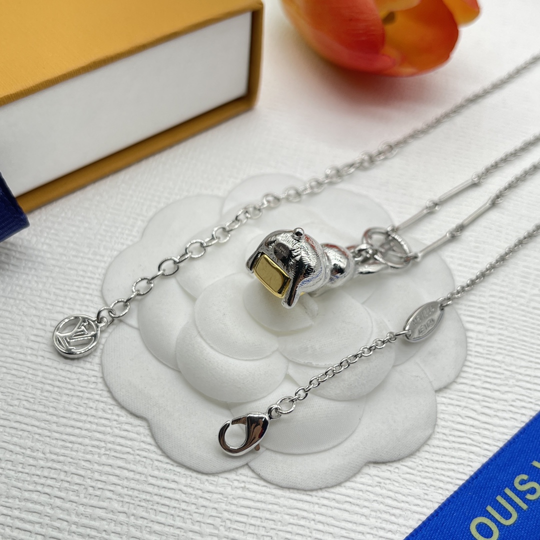 Louis Vuitton Rabbit Necklace - Best Replica Jewelry™
