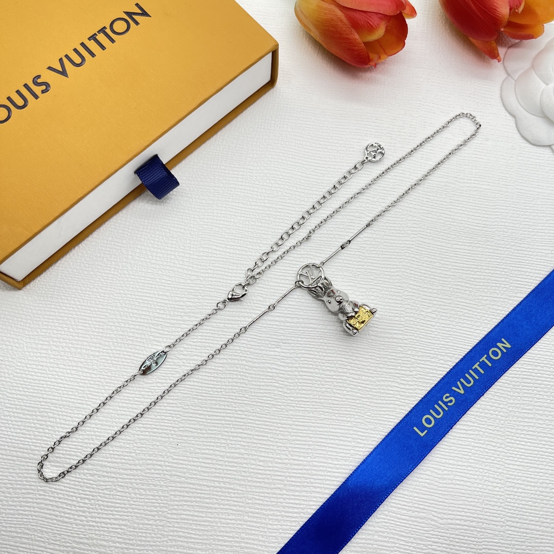 Louis Vuitton Rabbit Necklace - Best Replica Jewelry™
