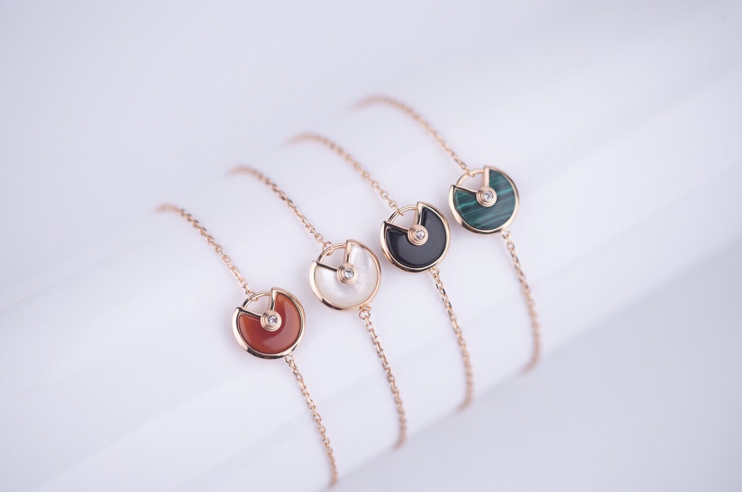 Cartier Amulette de Necklace Earring Bracelet - Best Replica Jewelry™