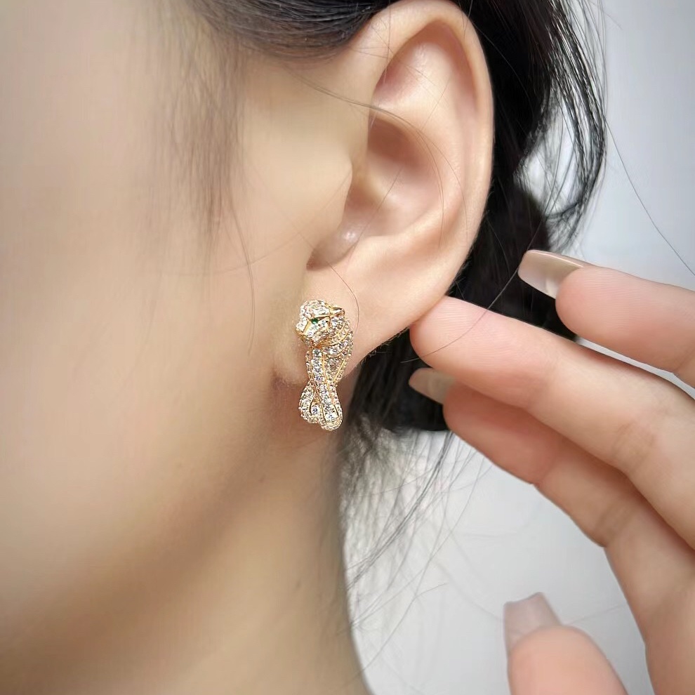 Cartier Full Paved Diamond Leopard Stud Earrings - Best Replica Jewelry™