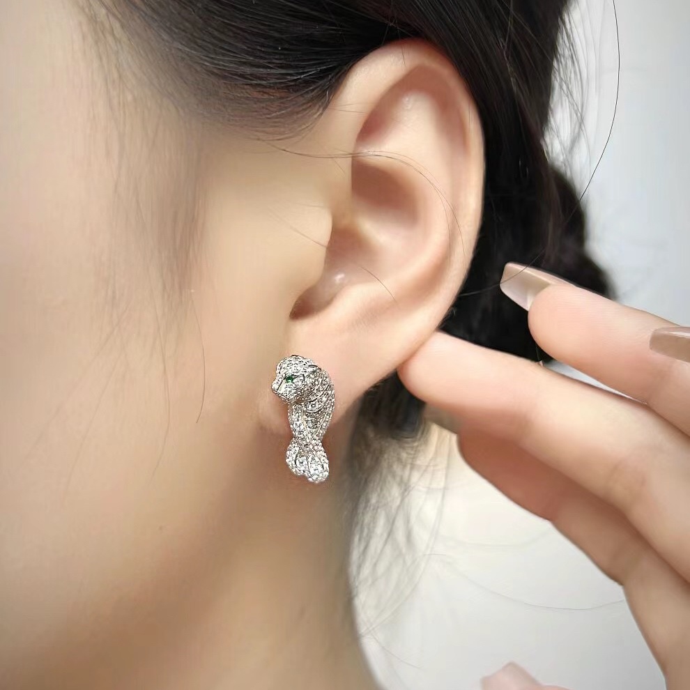 Cartier Full Paved Diamond Leopard Stud Earrings - Best Replica Jewelry™