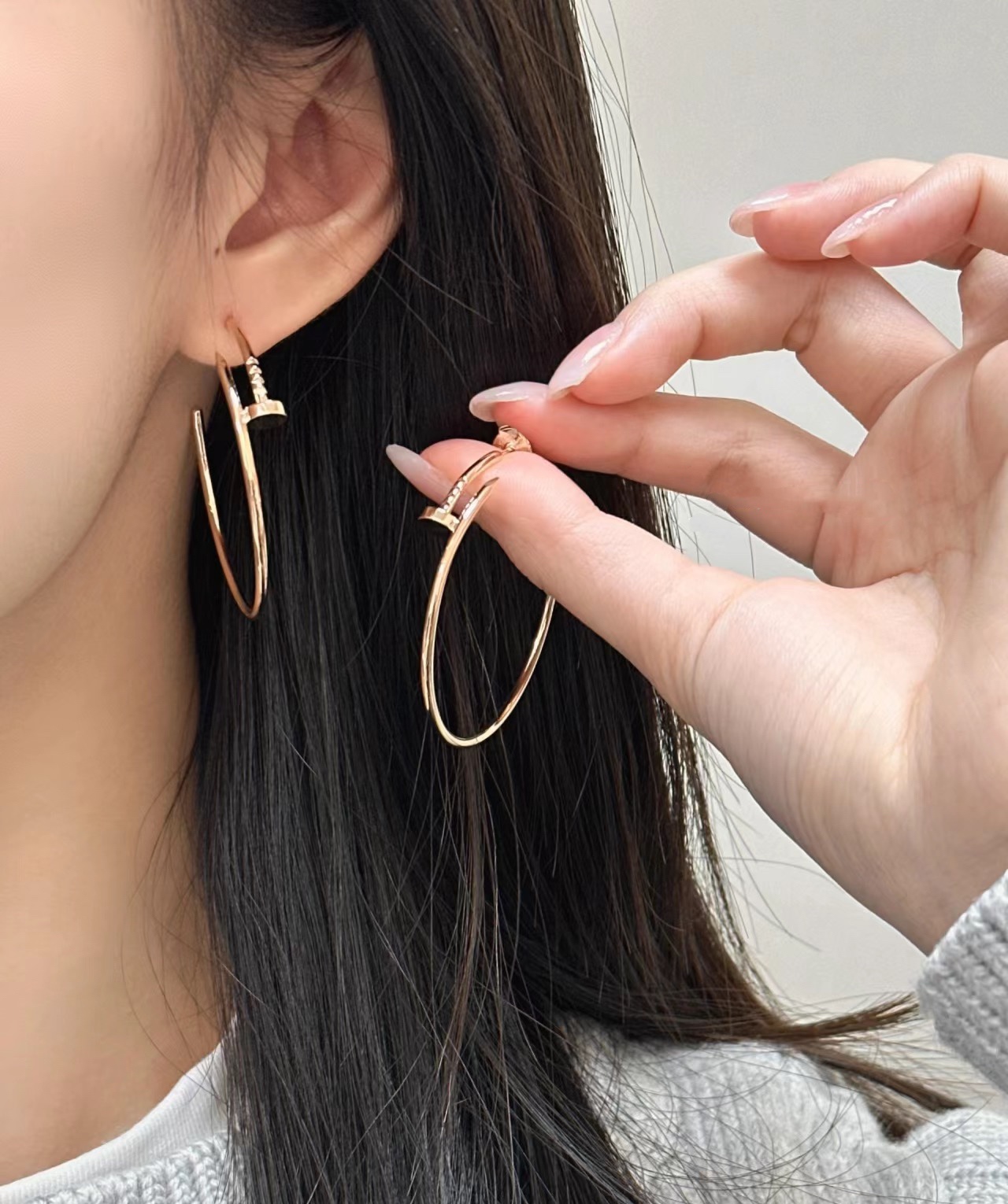 Cartier Juste un Clou Hoop Earrings, Large Model - Best Replica Jewelry™