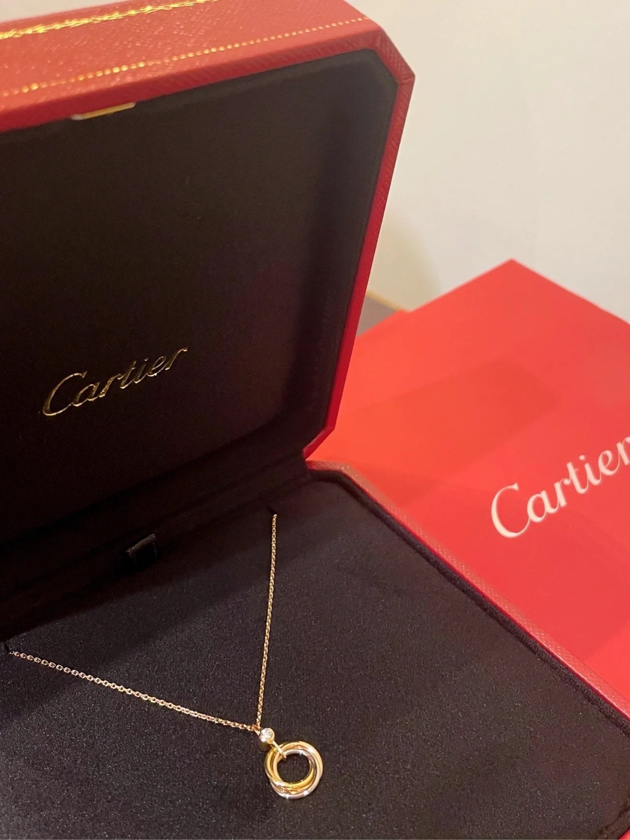 Cartier Trinity Diamond Necklace - Best Replica Jewelry™