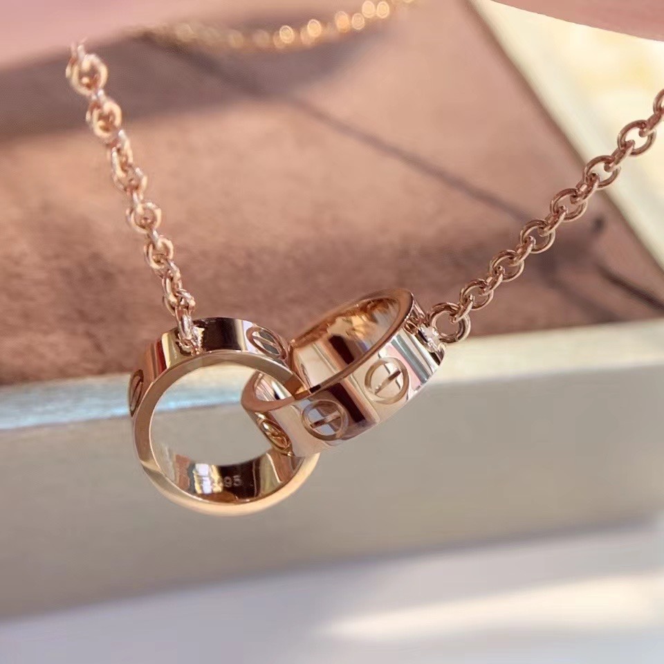 Cartier Smooth Surface LOVE Pendant Necklace in Rose Gold - Best Replica Jewelry™