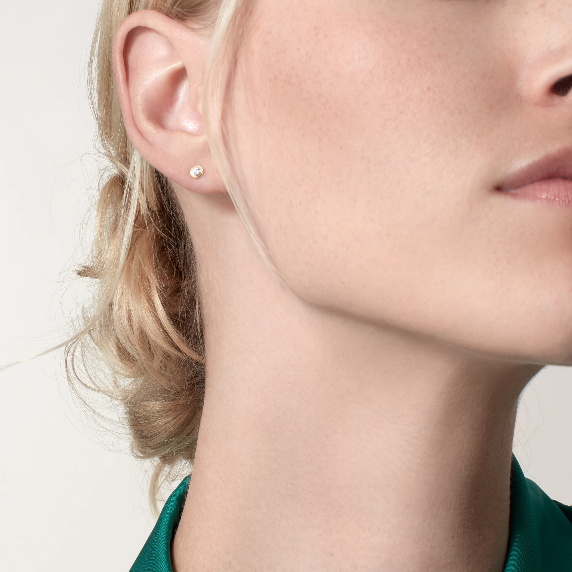 Cartier Diamond d'Amour Stud Earrings - Best Replica Jewelry™