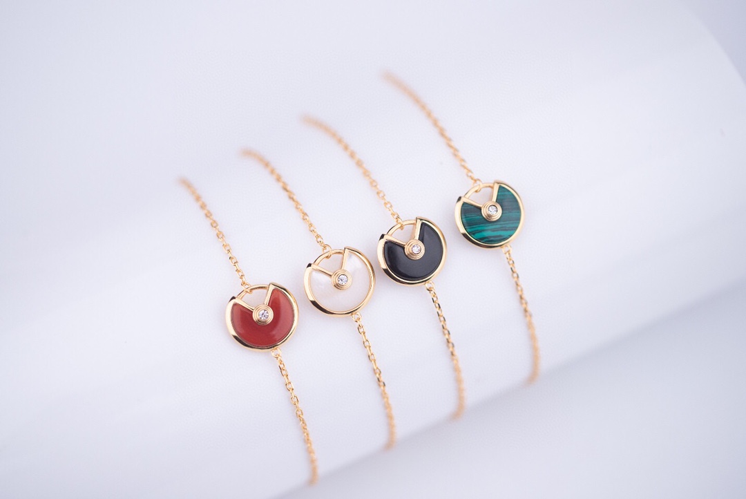 Cartier Amulette de Necklace Earring Bracelet - Best Replica Jewelry™