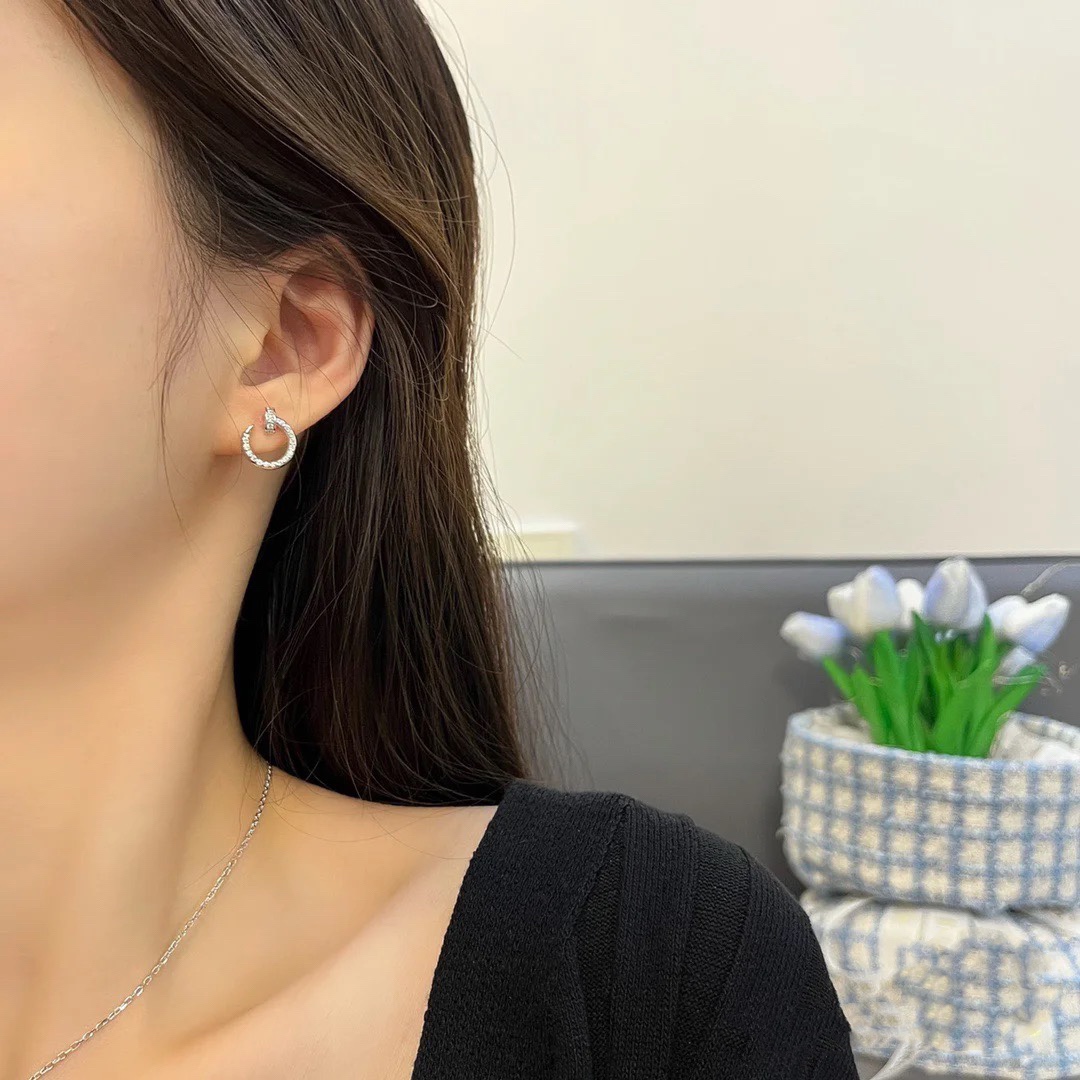 Cartier Diamond Paved Small Juste un Clou Stud Earrings - Best Replica Jewelry™