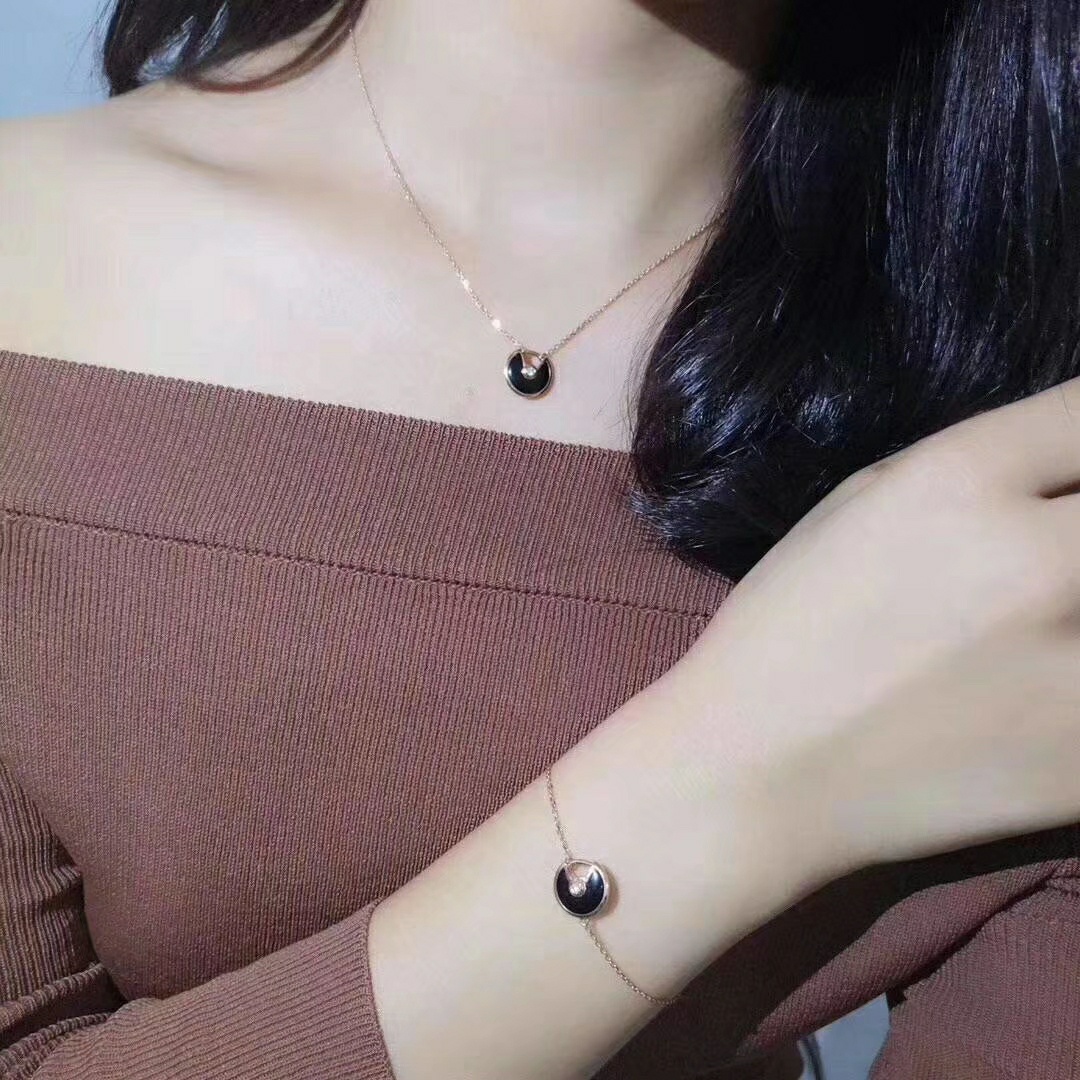 Cartier Amulette de Necklace Earring Bracelet - Best Replica Jewelry™