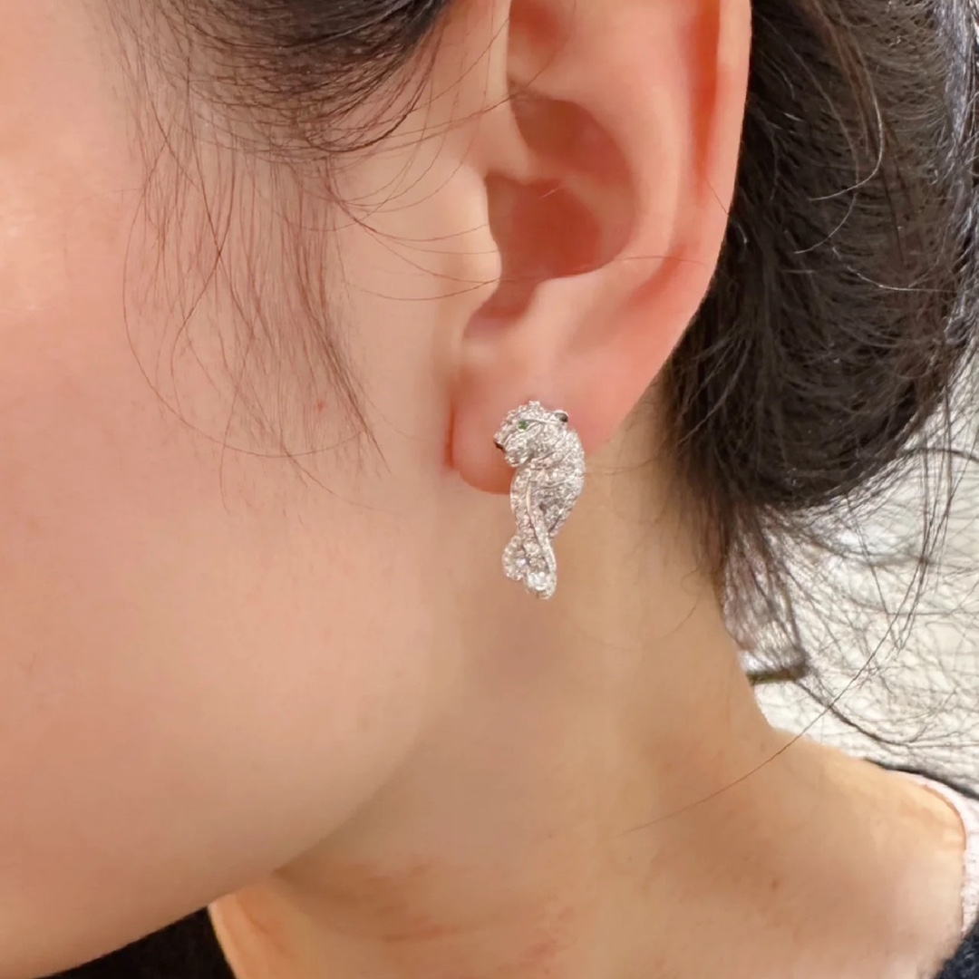 Cartier Full Paved Diamond Leopard Stud Earrings - Best Replica Jewelry™