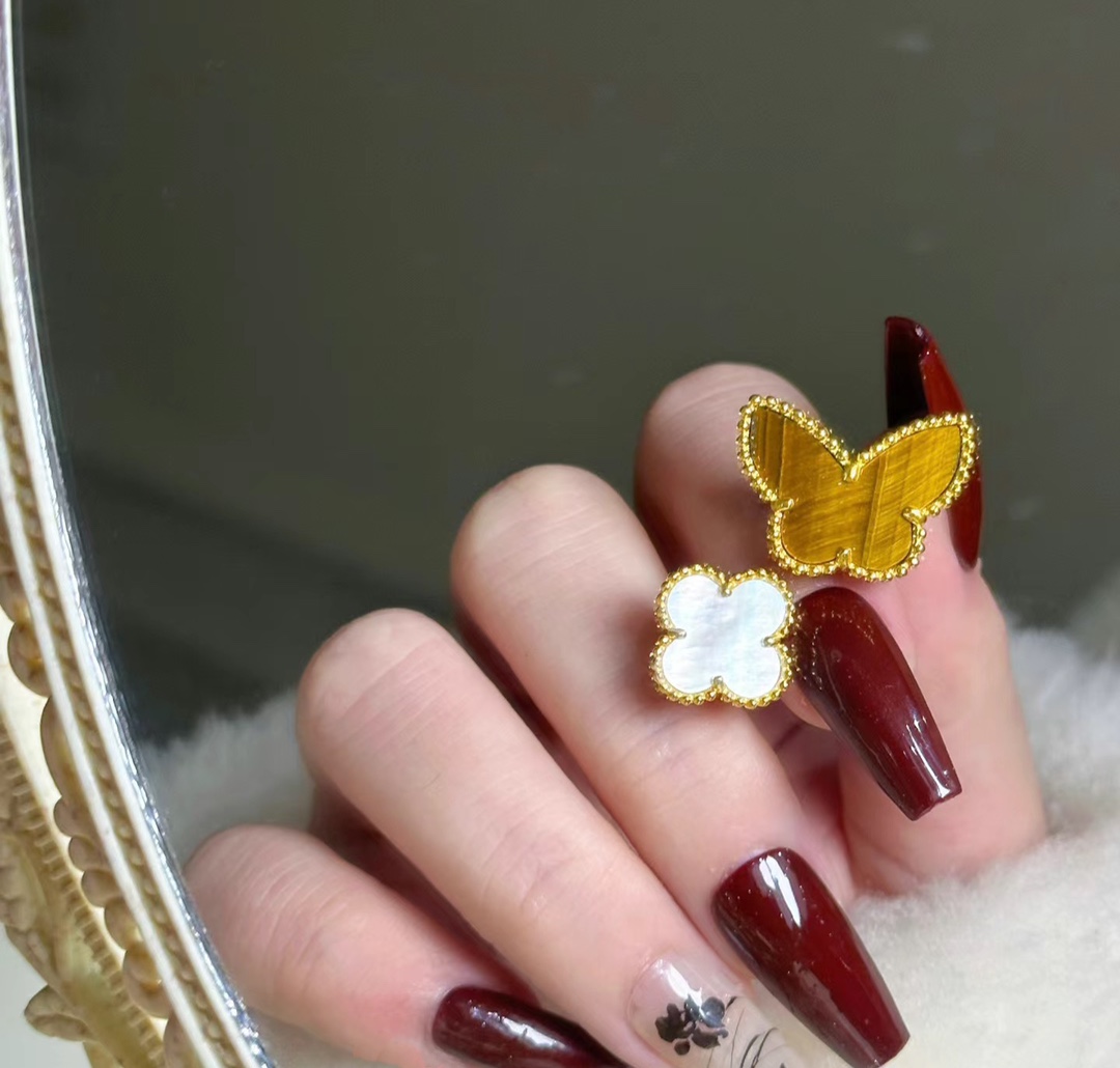 VCA Lucky Alhambra Between the Finger Ring - Best Replica Jewelry™