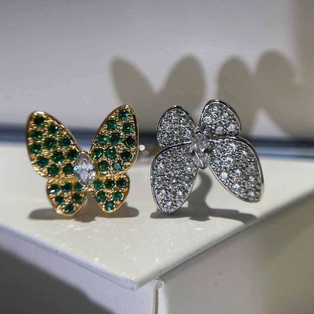 VCA Full Diamond Two Butterfly Between the Finger Ring - Best Replica Jewelry™