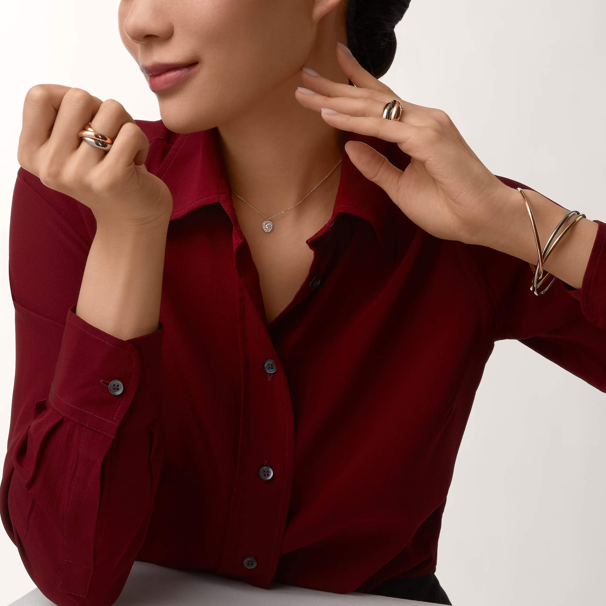 Cartier Full Diamond Paved Trinity Pendant Necklace - Best Replica Jewelry™