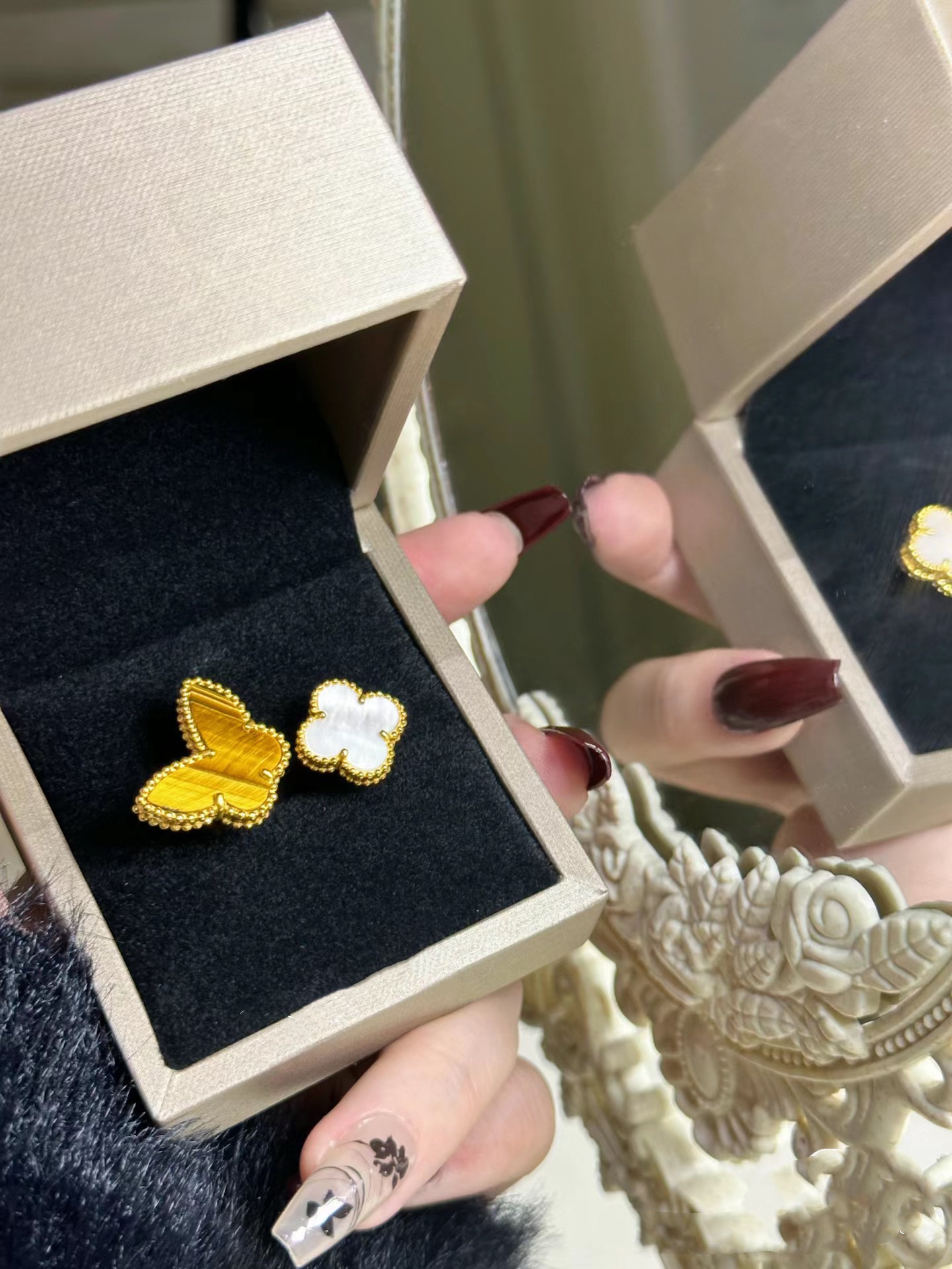 VCA Lucky Alhambra Between the Finger Ring - Best Replica Jewelry™