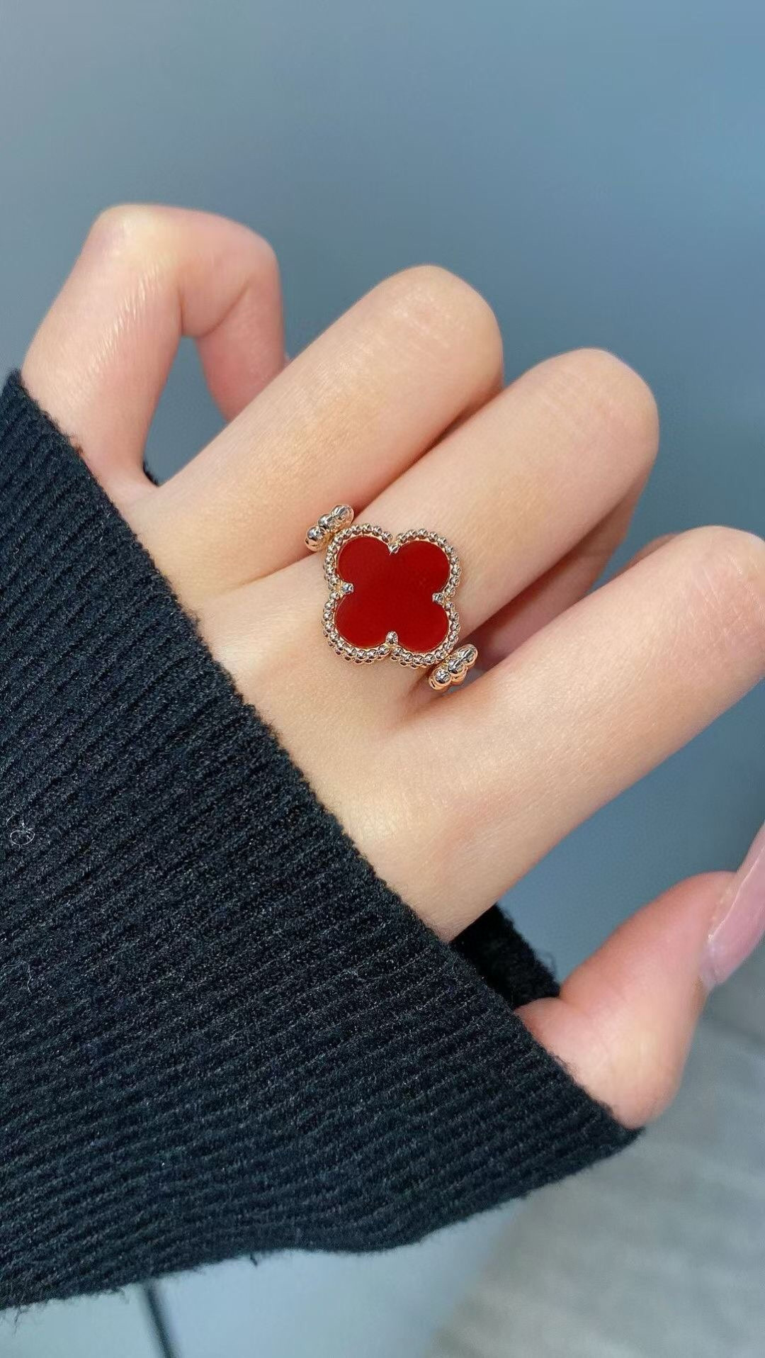 VCA Vintage Alhambra Reversible Ring - Best Replica Jewelry™