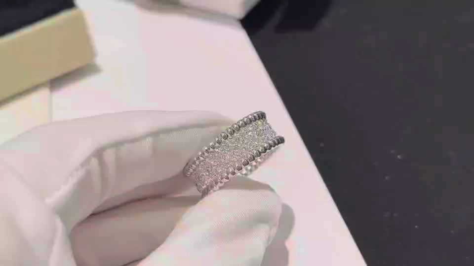 VCA Wide Perlee Diamonds Ring - Best Replica Jewelry™
