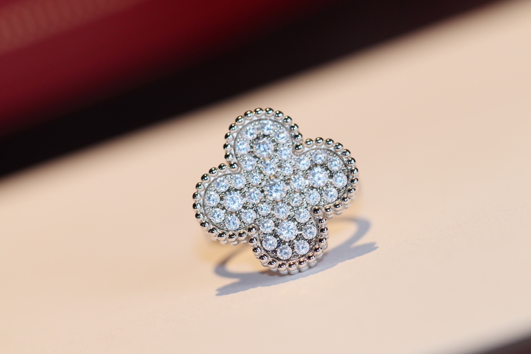 VCA Full Diamond Silver Magic Alhambra Ring - Best Replica Jewelry™