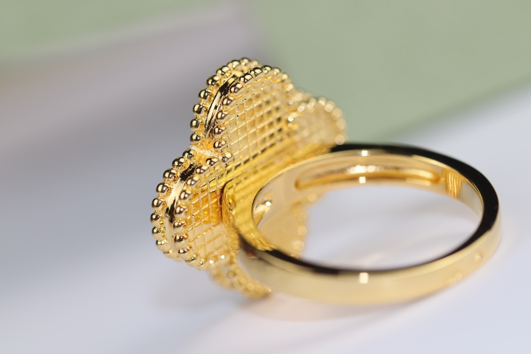 VCA Green Malachite Magic Alhambra Ring - Best Replica Jewelry™