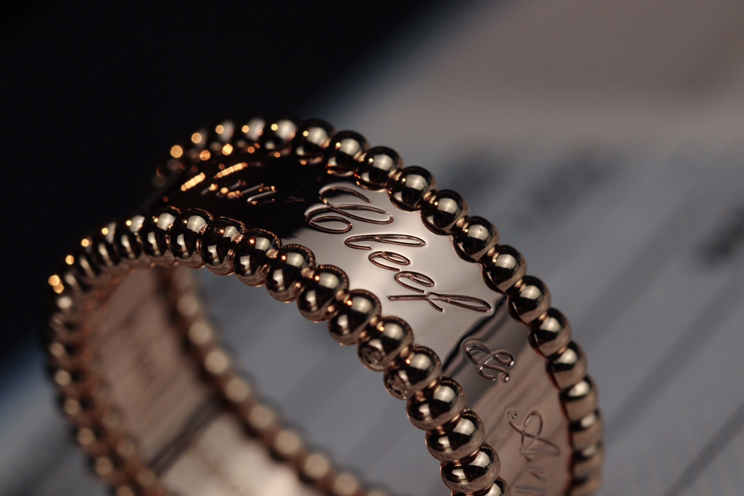 VCA Perlee Signature Ring - Best Replica Jewelry™