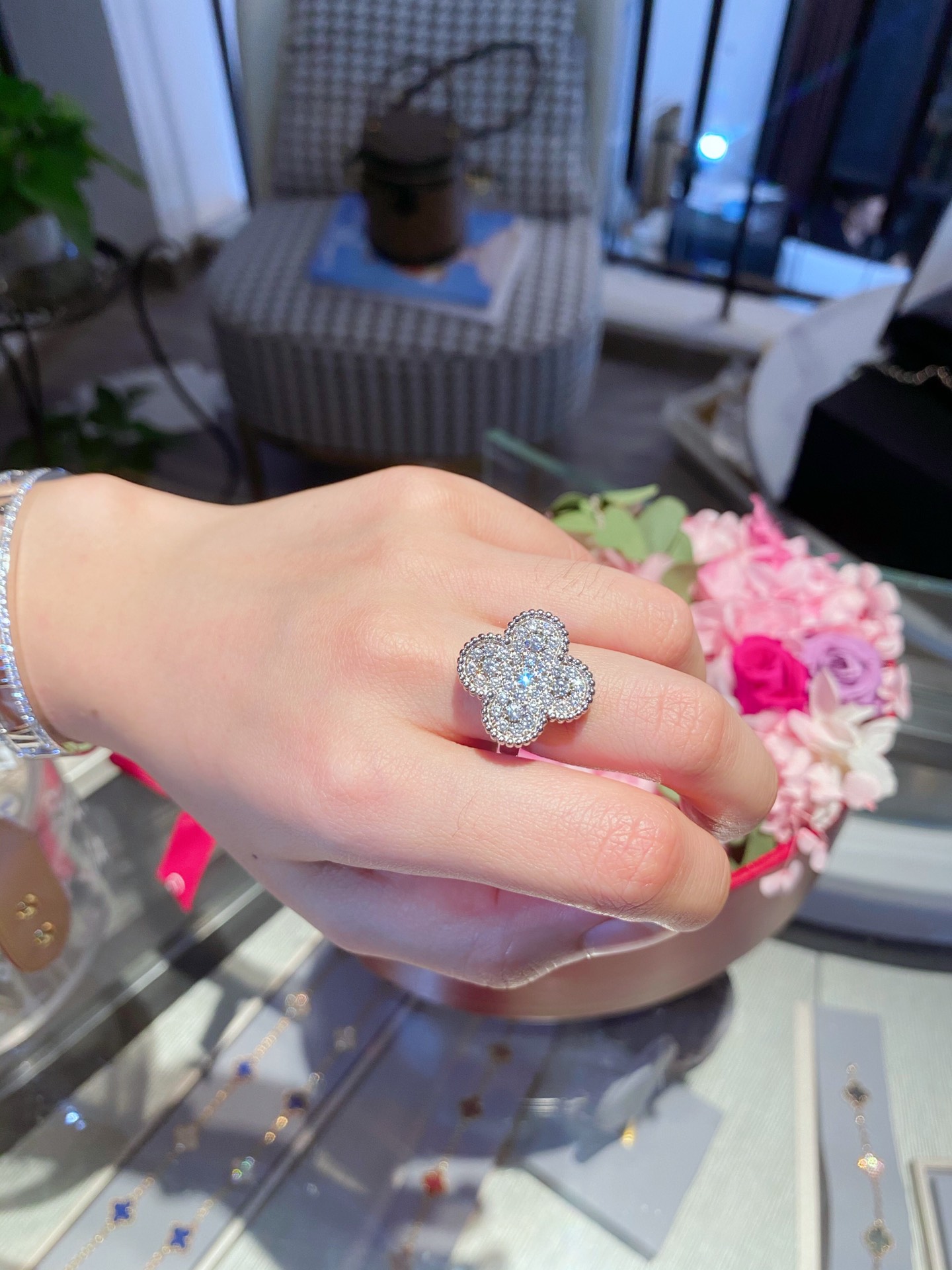 VCA Full Diamond Silver Magic Alhambra Ring - Best Replica Jewelry™