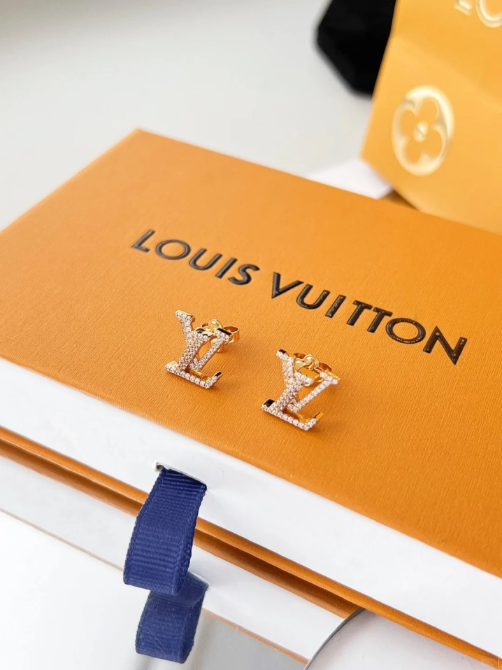 Louis Vuitton Earrings - Best Replica Jewelry™