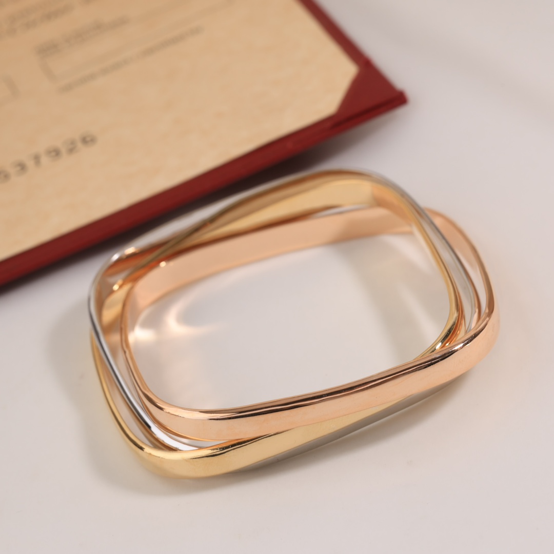 Cartier Trinity Bracelet, Cushion-shaped - Best Replica Jewelry™
