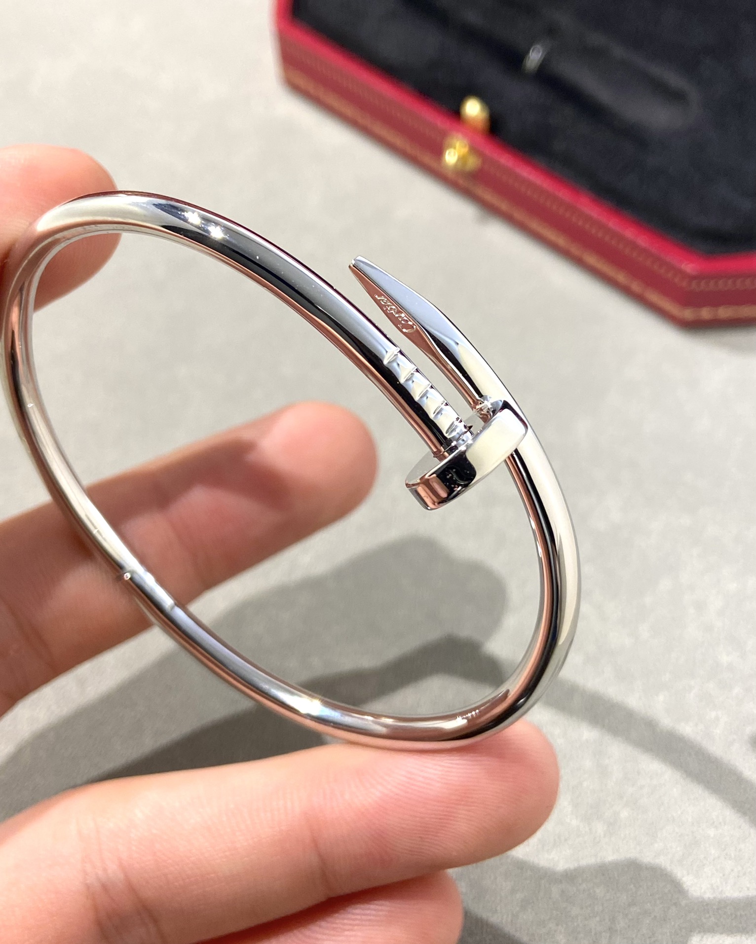 Cartier Smooth Juste un Clou Nail Bracelet - Best Replica Jewelry™