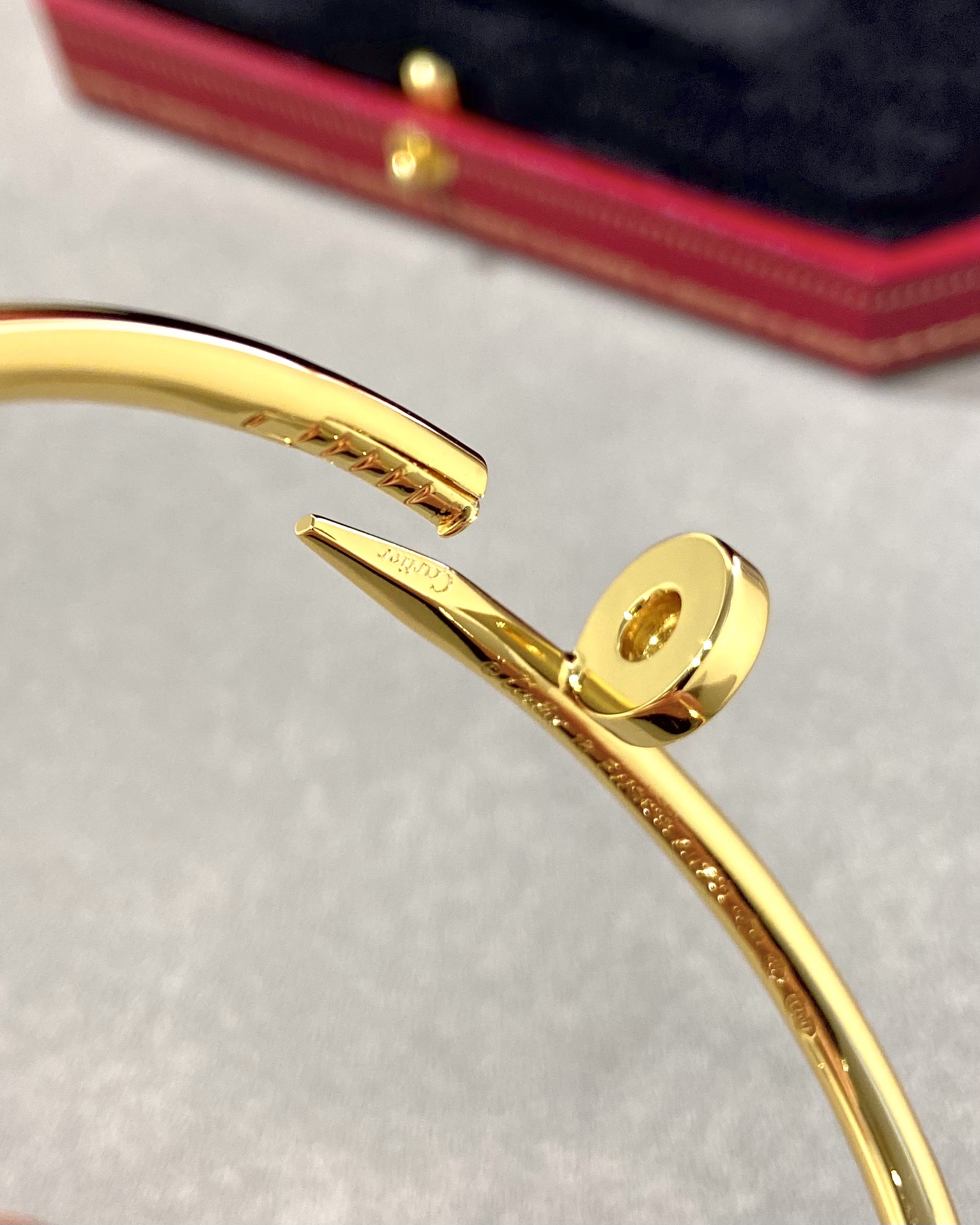 Cartier Smooth Juste un Clou Nail Bracelet - Best Replica Jewelry™