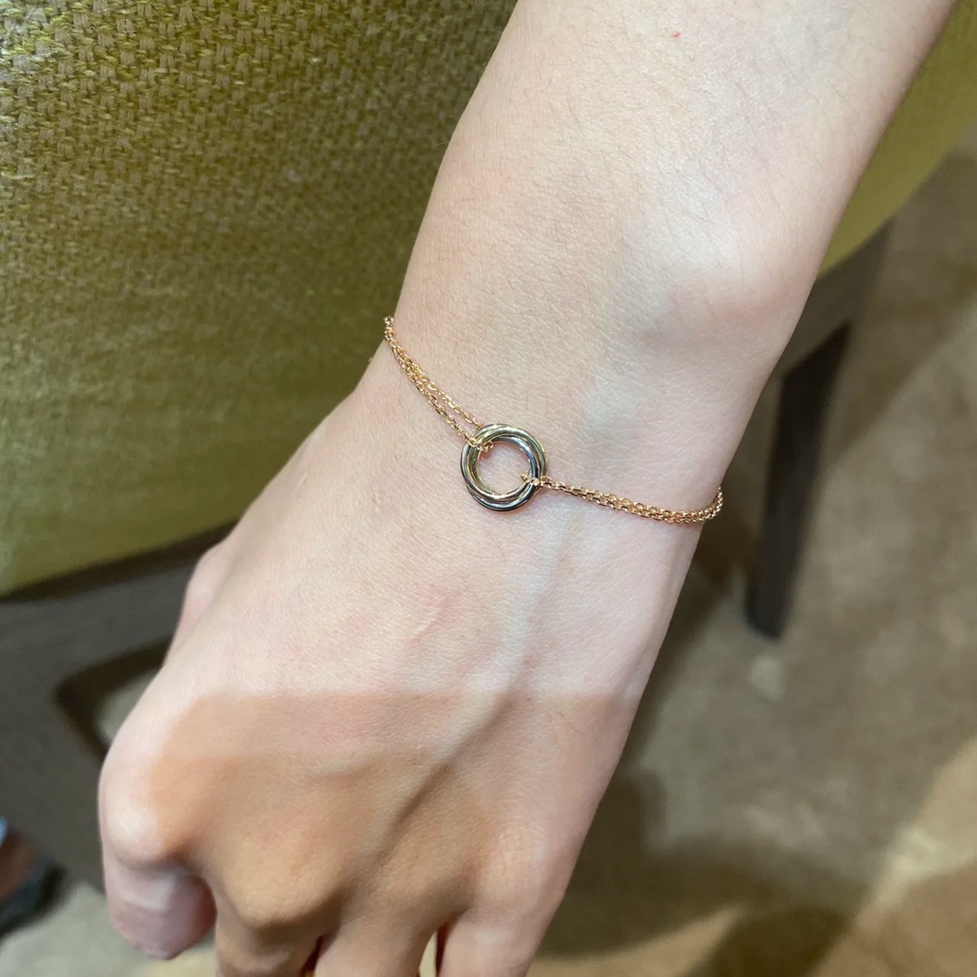 Cartier No Diamond Trinity Chain Bracelet